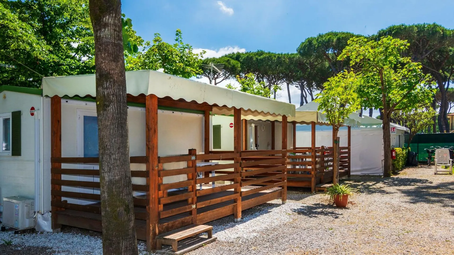 Campsite Camping Europa Marina di Massa
