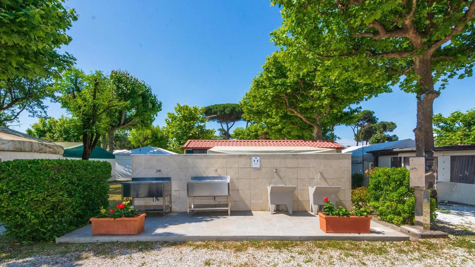 Camping Europa Marina di Massa 0*,  Italy